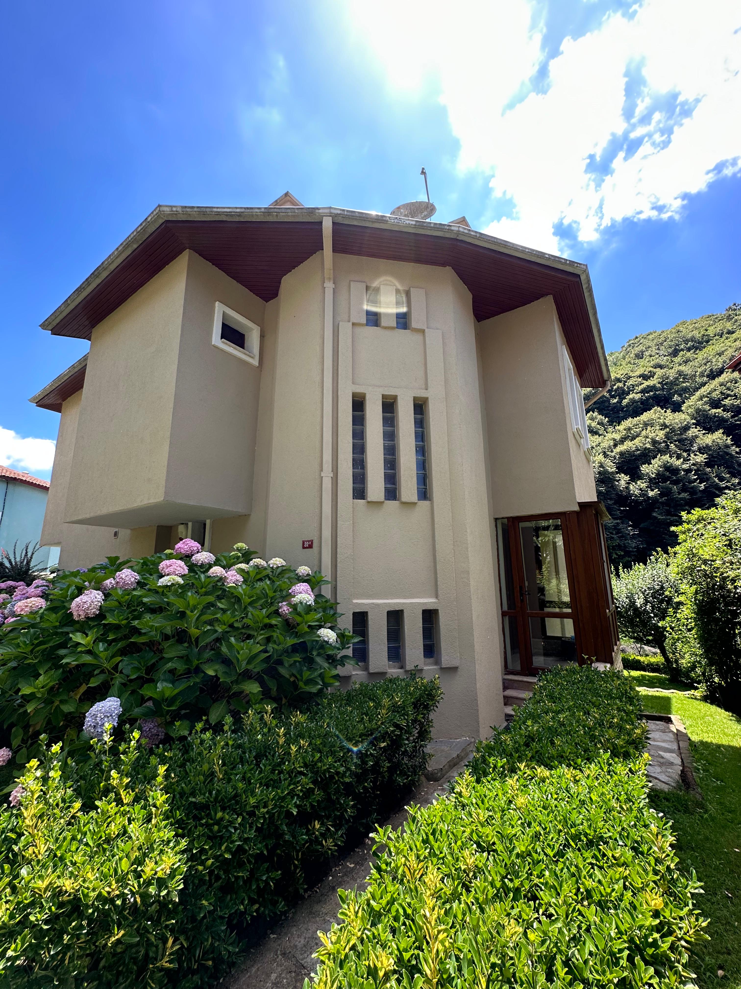Beykoz Koru Villası Renovasyon ve İç Mekân Tasarımı